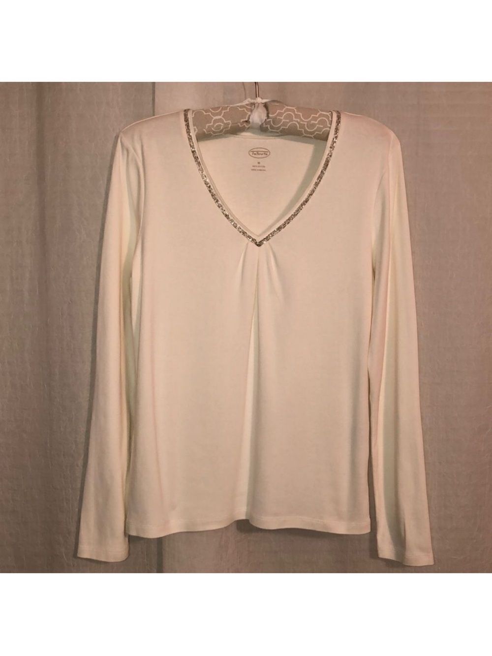 Talbots M Cotton Ivory Pullover Long Sleeve Top Embellished Around V-Neck